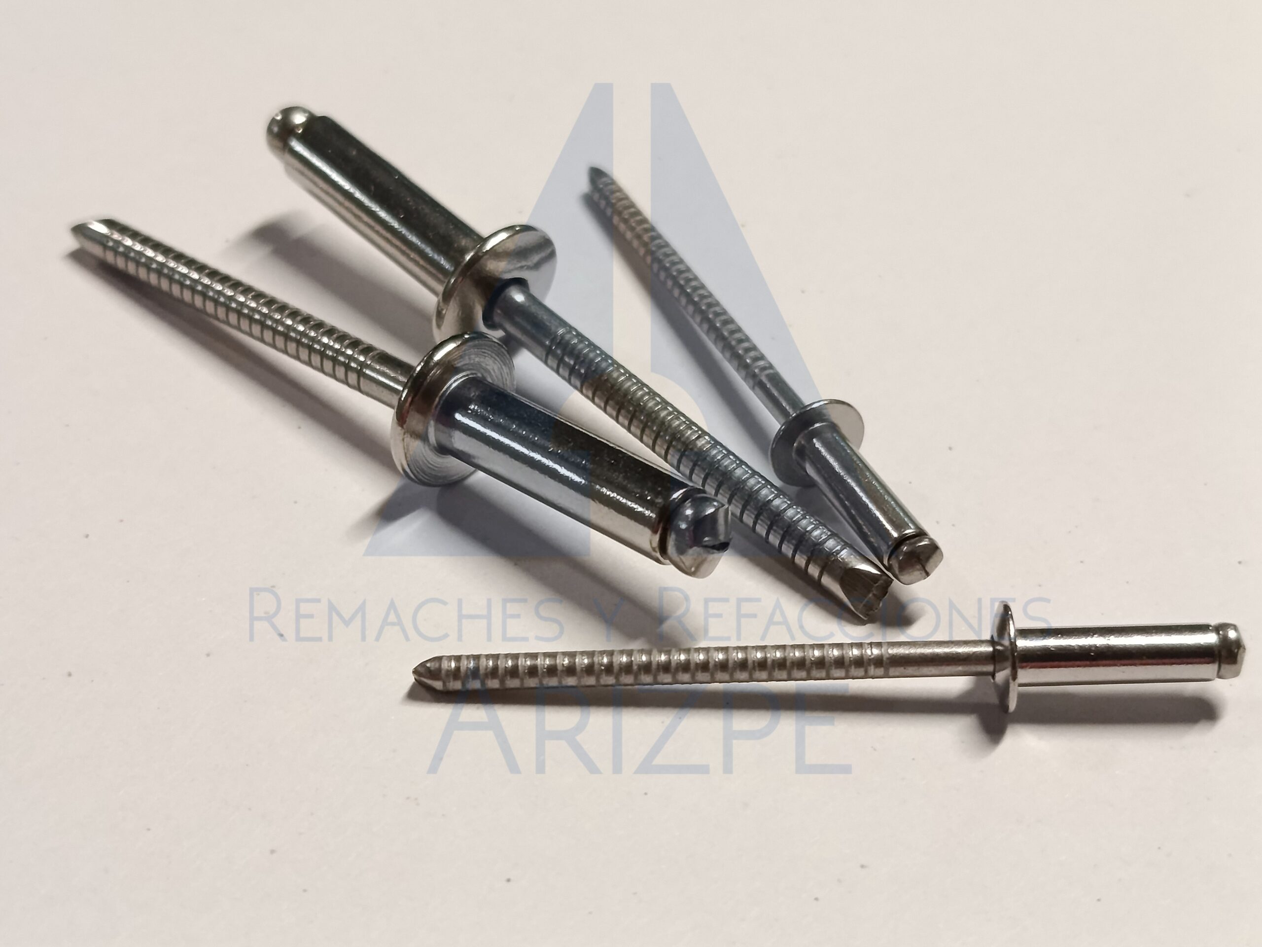 REMACHE CLAVO INOXIDABLE